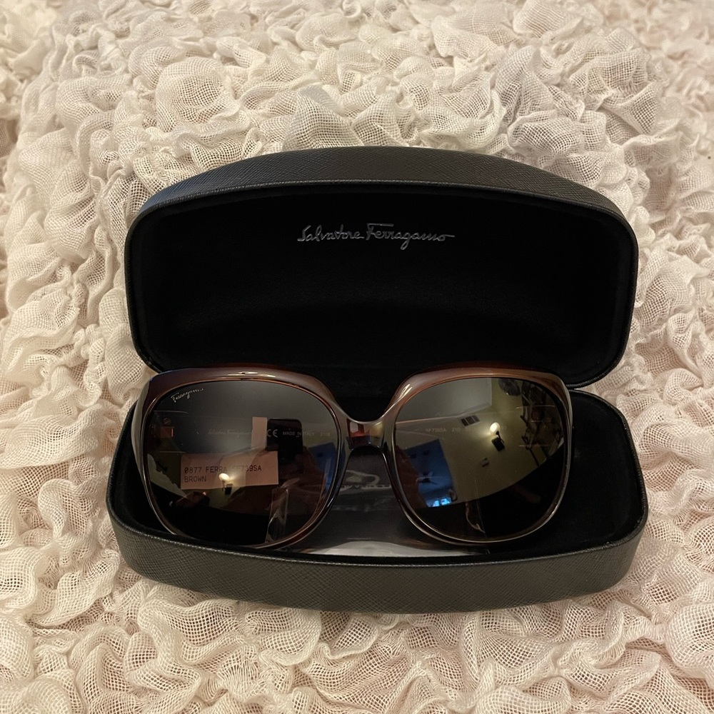 💥NWT💥Salvatore Ferragamo Square Sunglasses - Picture 5 of 11